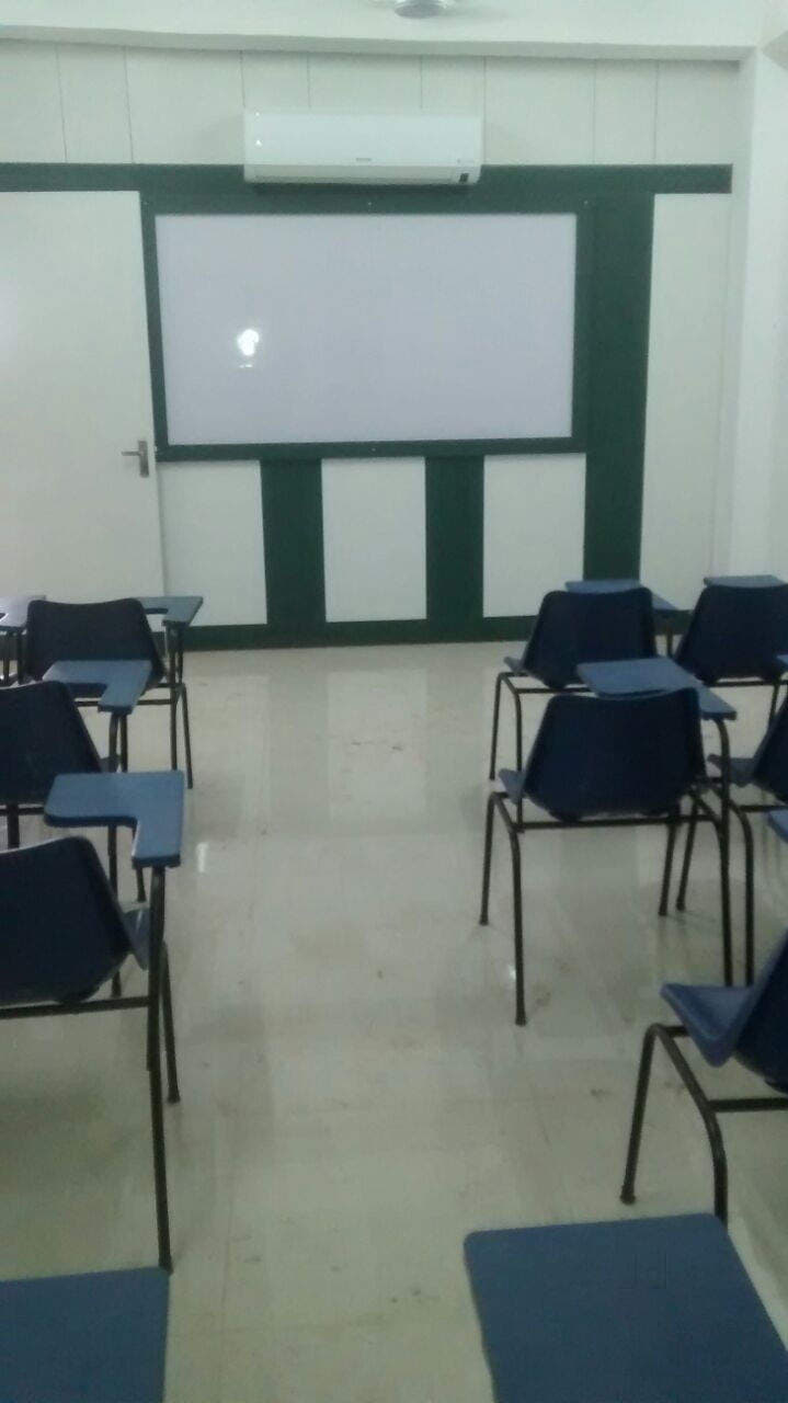 Centurion Defence Academy (DEFENCE COACHING) classroom photo 1