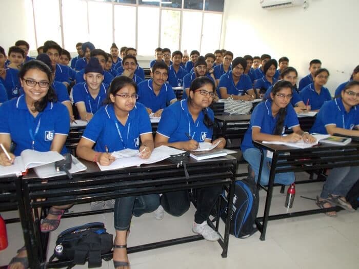 Bansal Classes Pictures photo 2