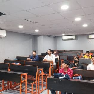 Aviral Classes Aviral Classes photo 2