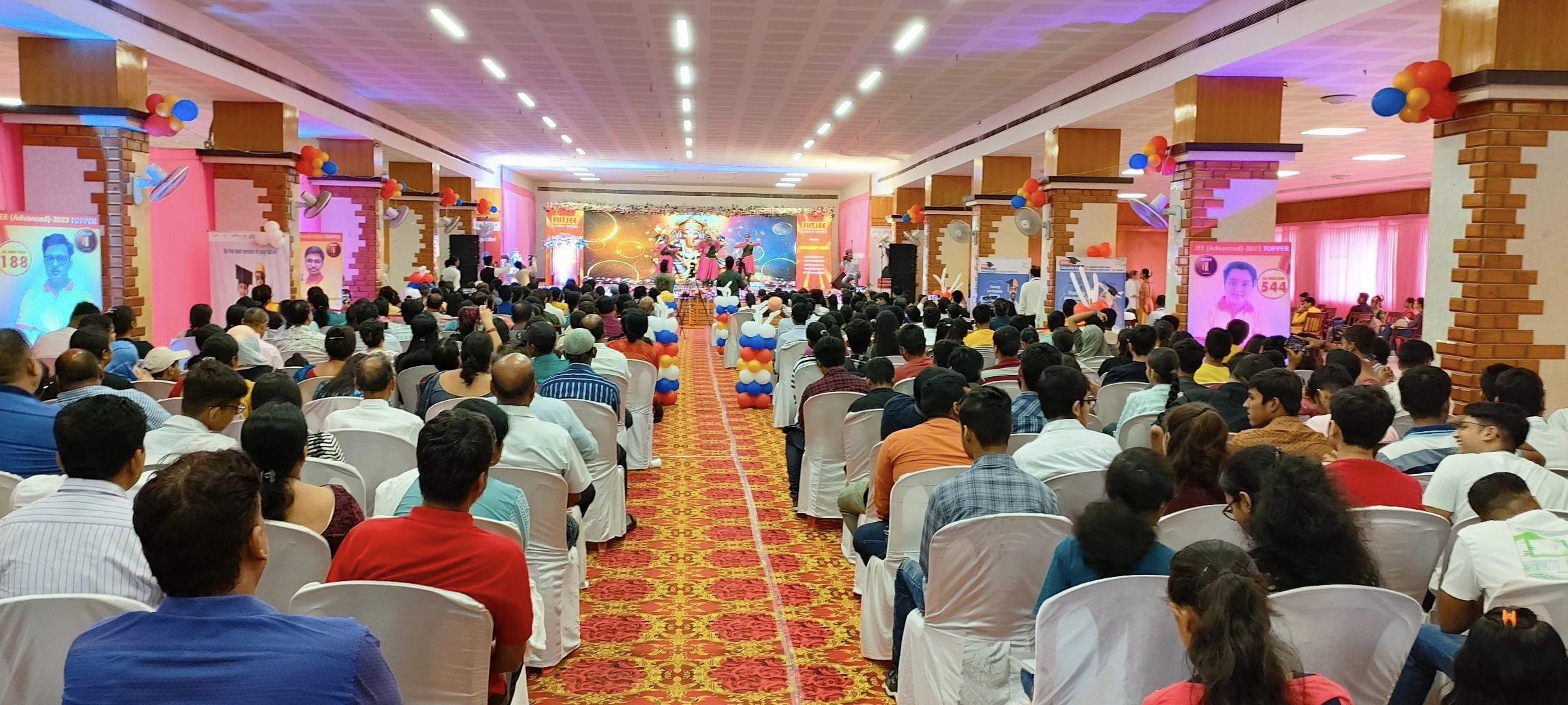 FIITJEE FIITJEE photo 1