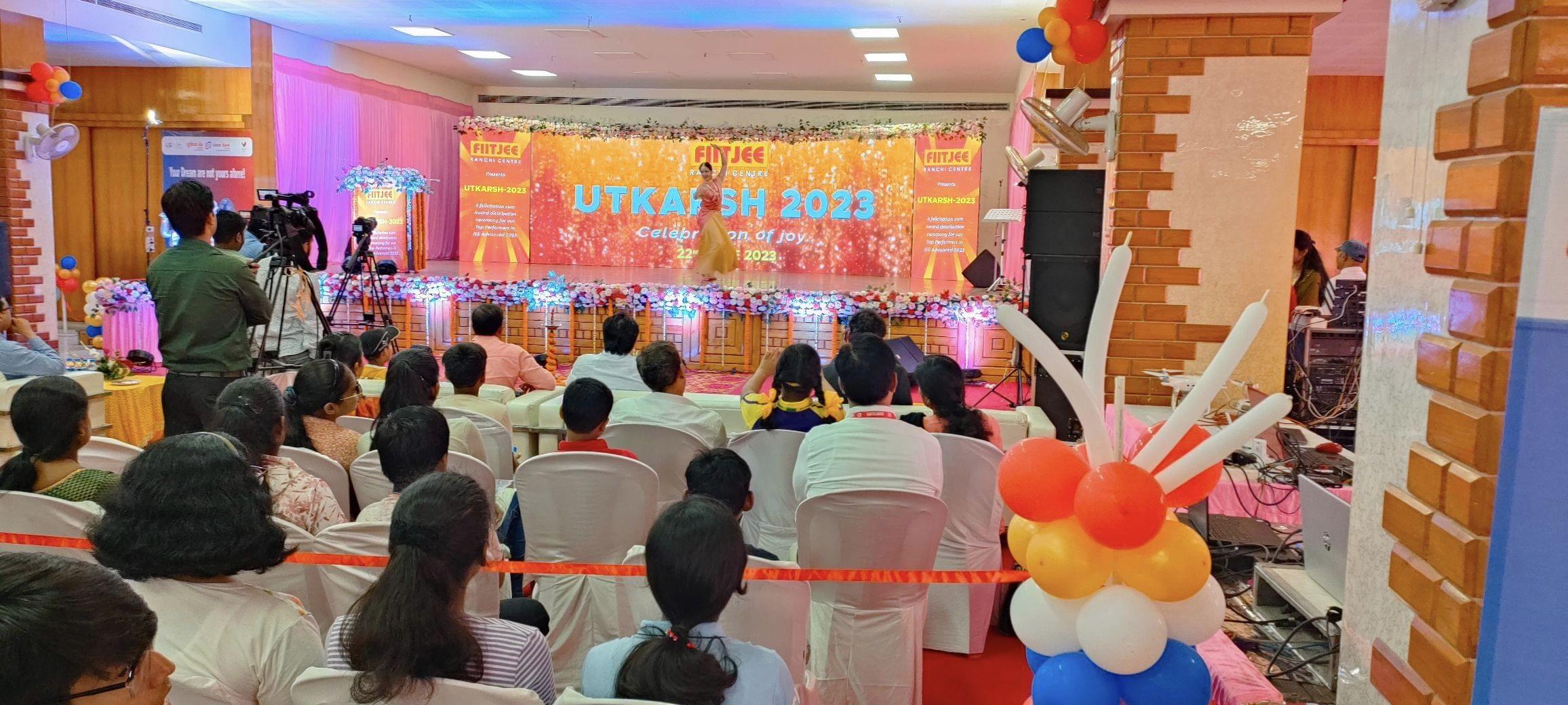 FIITJEE FIITJEE photo 3