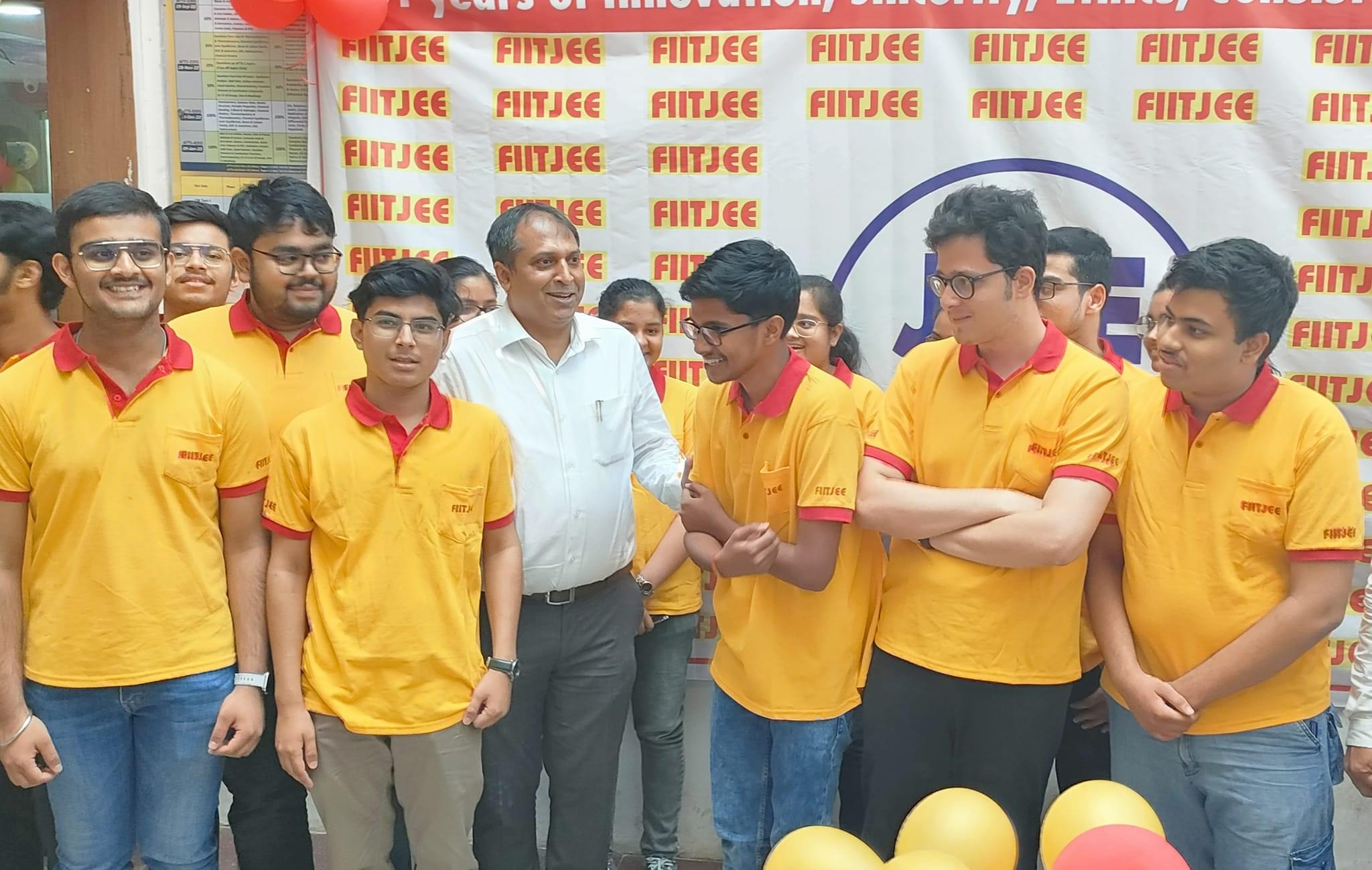 FIITJEE FIITJEE photo 6