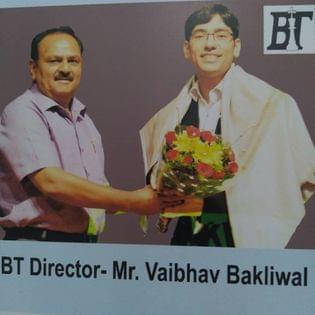 Bakliwal Tutorials Bakliwal Classes photo 4