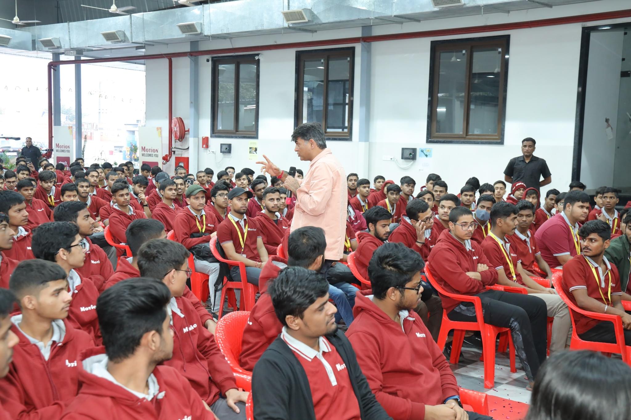 Motion Motion photo 1