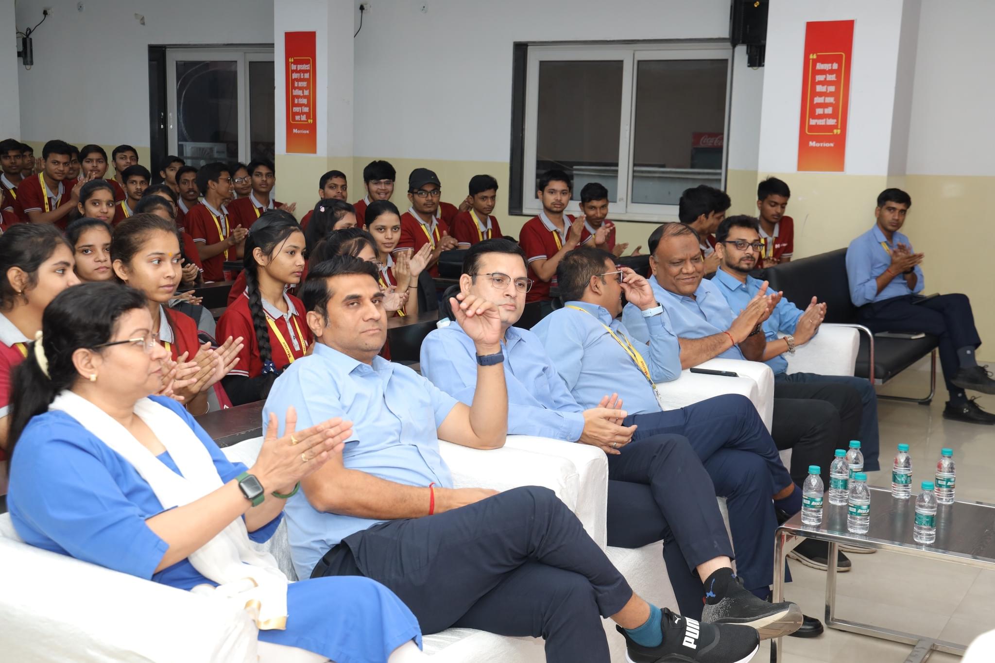 Motion Motion photo 7