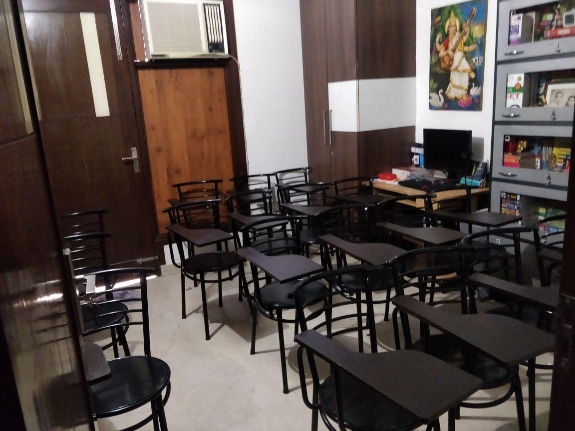 DT's Classes DT's Classes photo 3