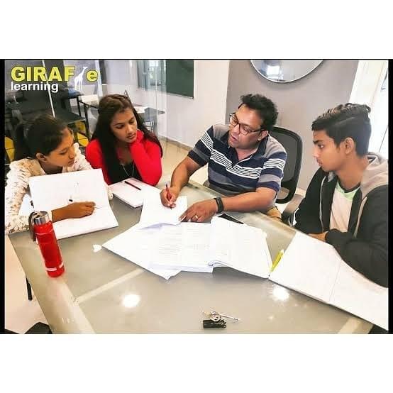 Giraffe Learning Giraffe Learning photo 1