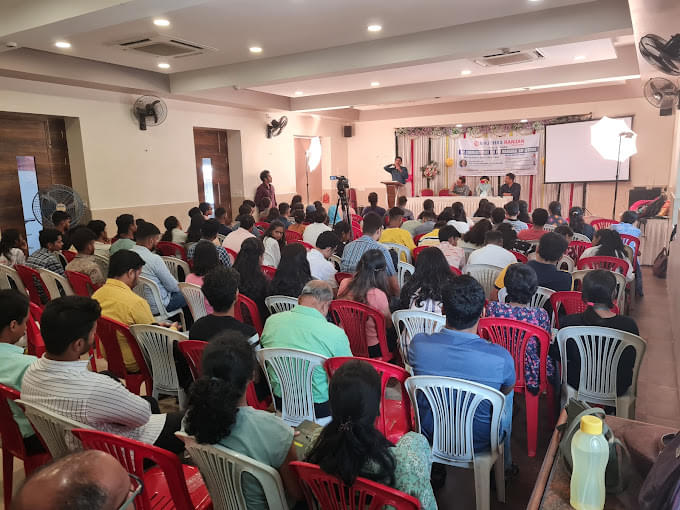 Shubhra Ranjan Shubhra Ranjan Mumbai photo 3