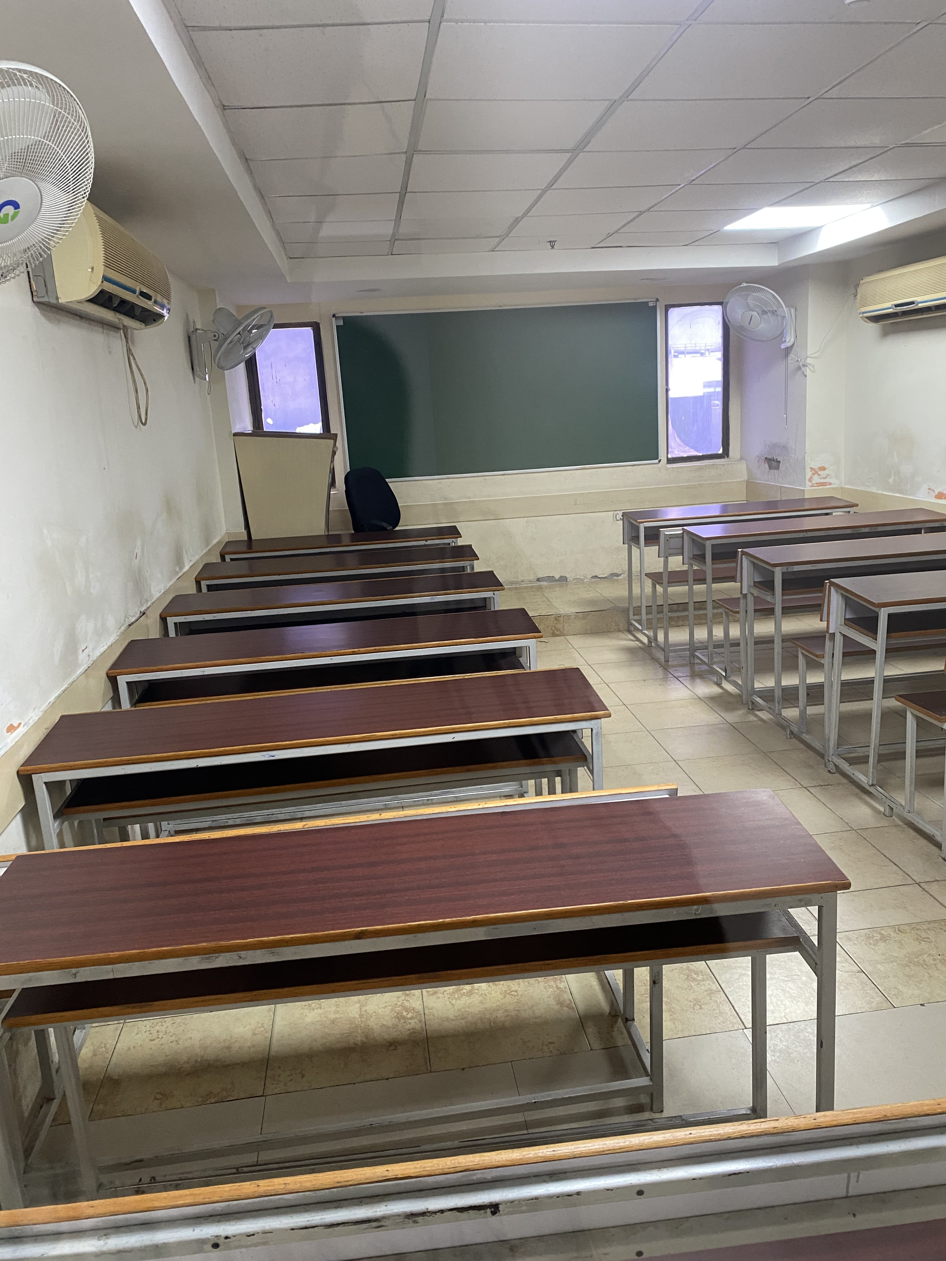 FIITJEE Laxmi Nagar FIITJEE Laxmi Nagar photo 6