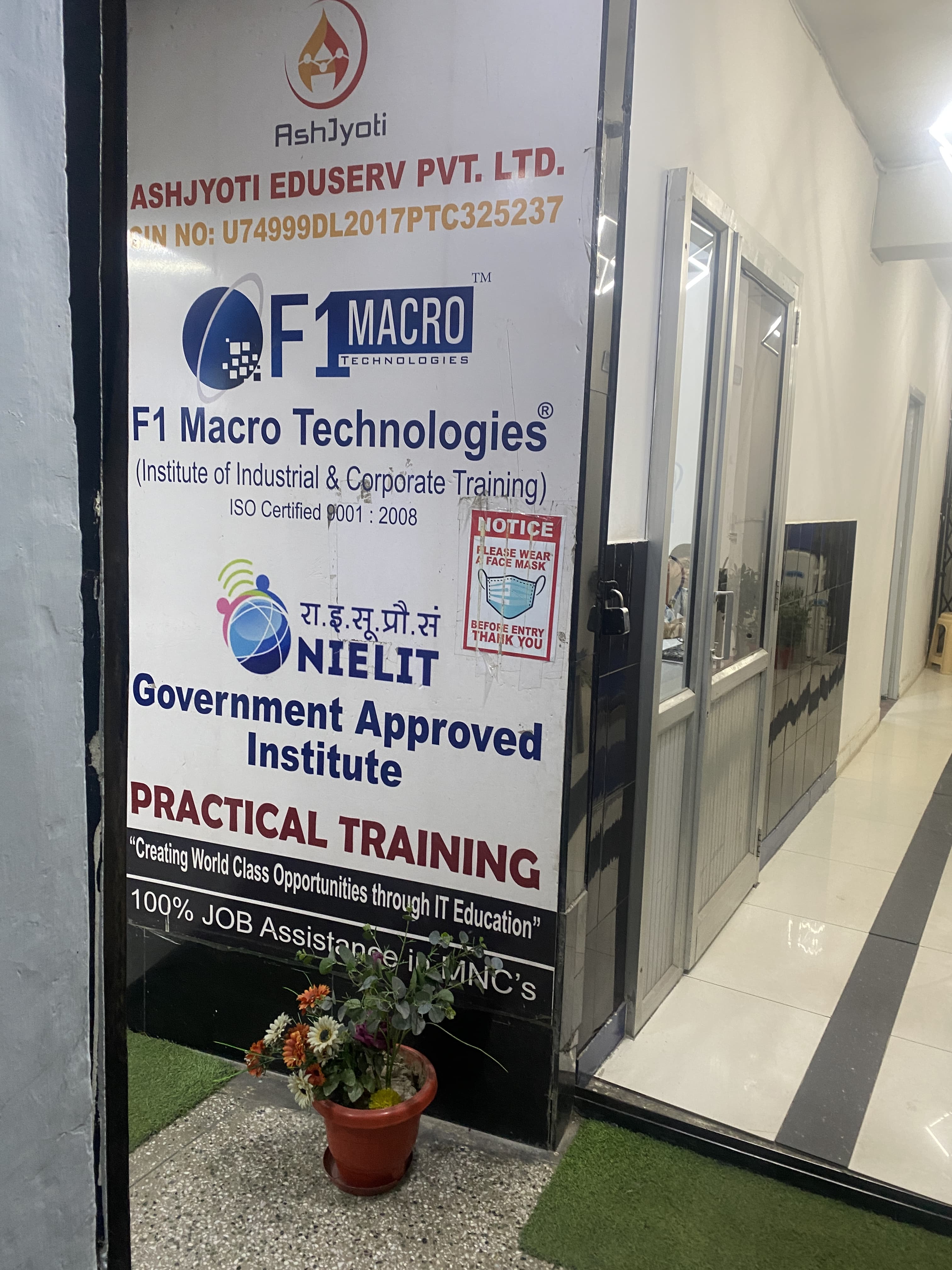 F1 MACRO TECHNOLOGIES F1 Macro Technologies photo 7