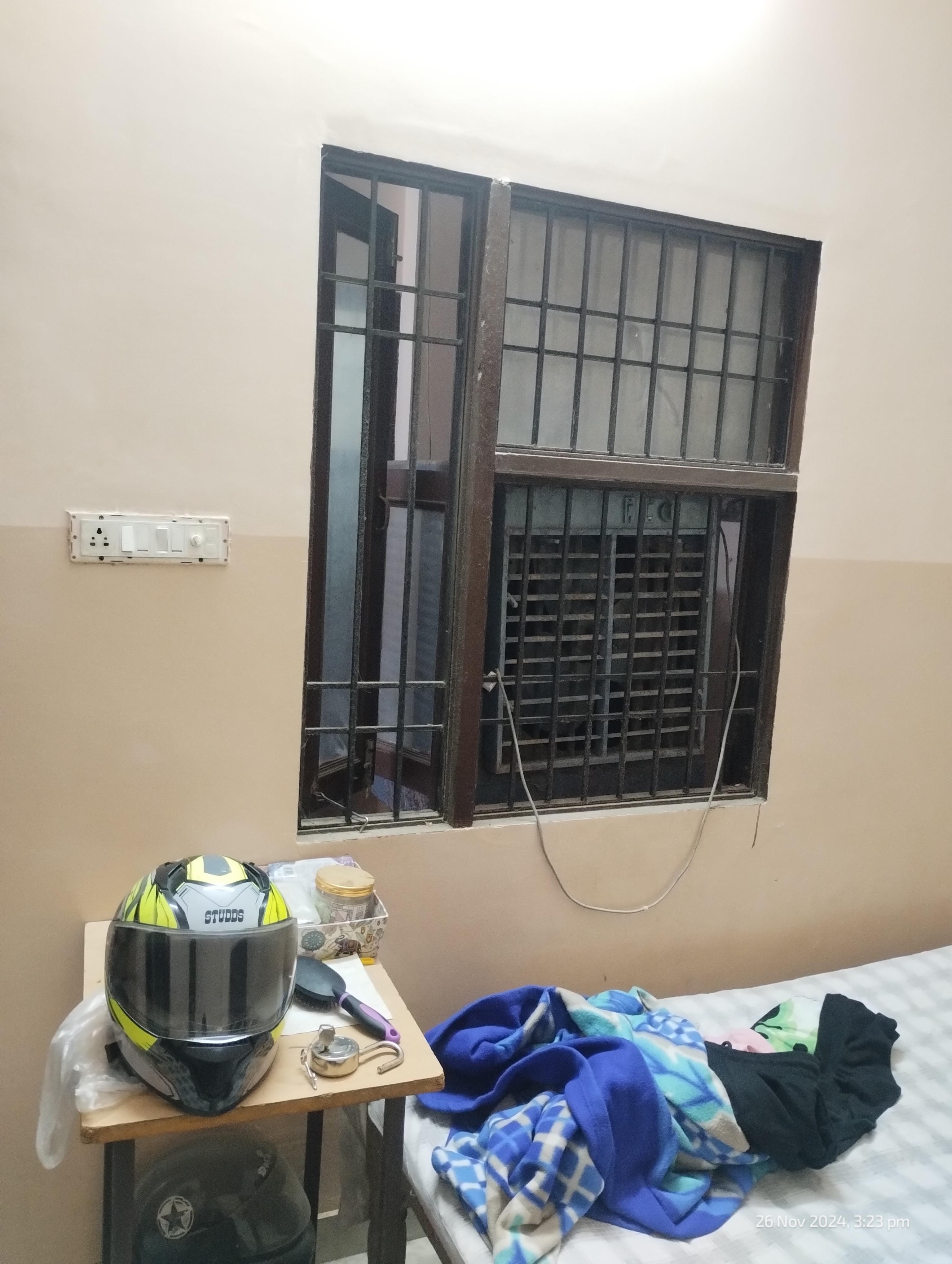 Japanese Institute of Foreign Language Vijayvargiya Boys PG photo 4