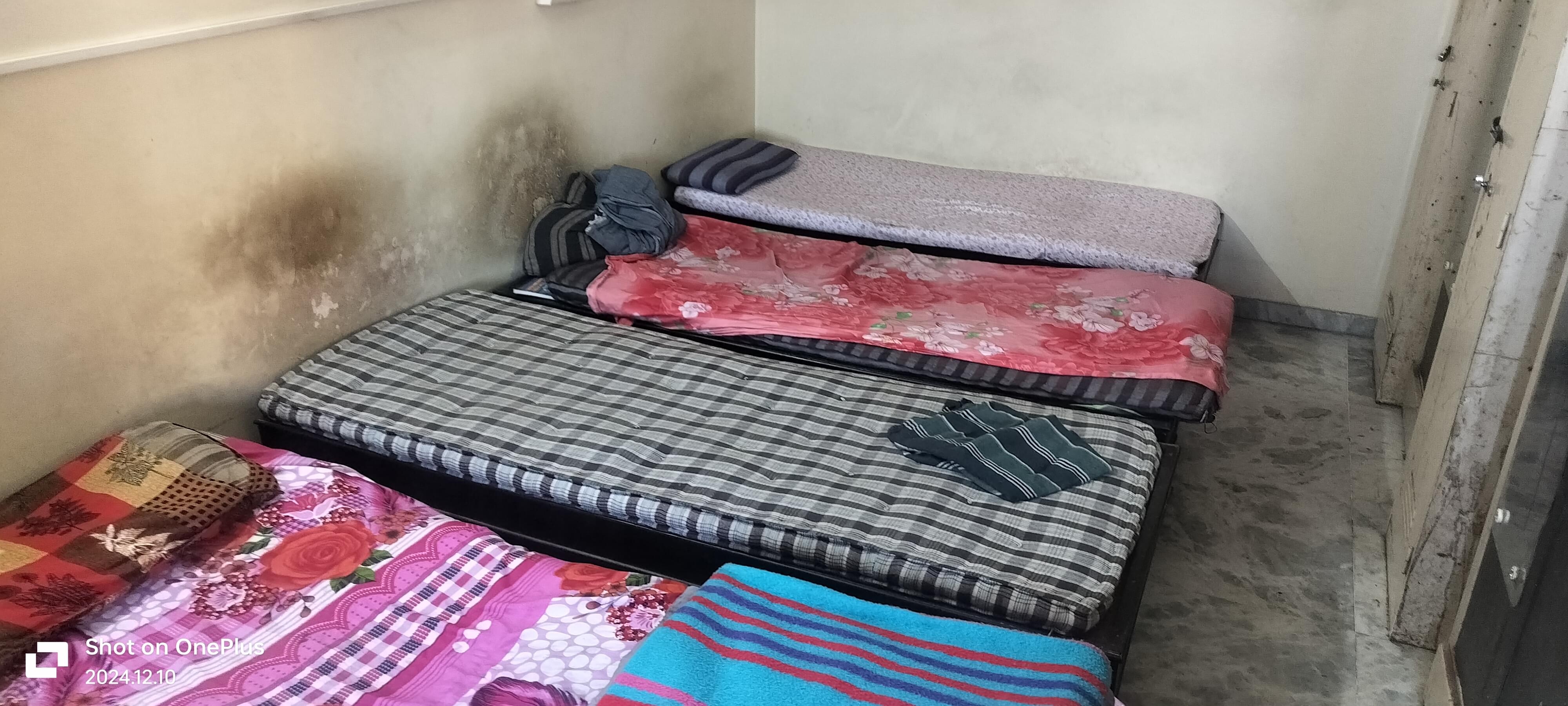 SK Sir's Academy of Computer Science Gurukrupa Boys PG photo 4