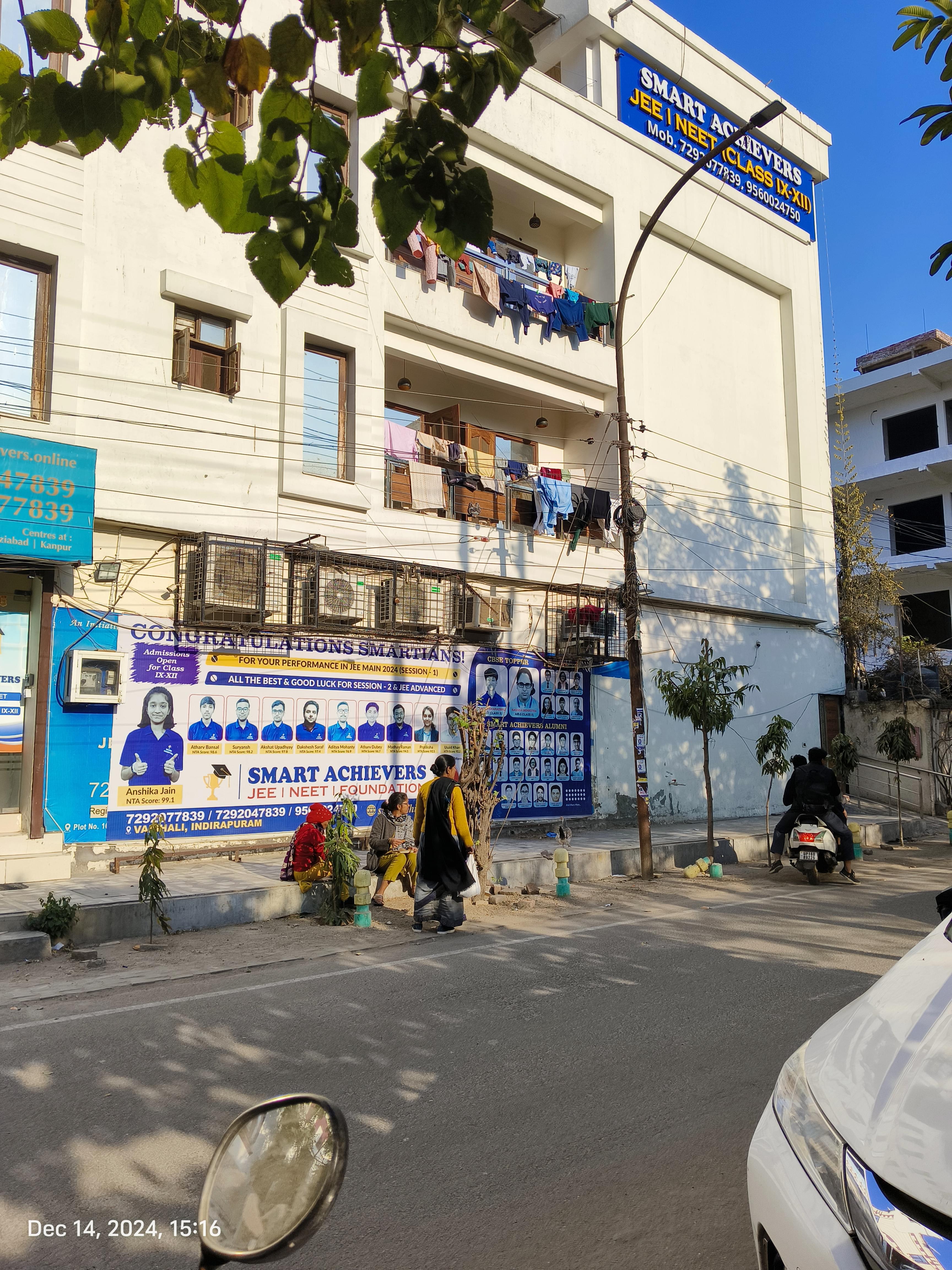 Smart Achievers Front View photo 1