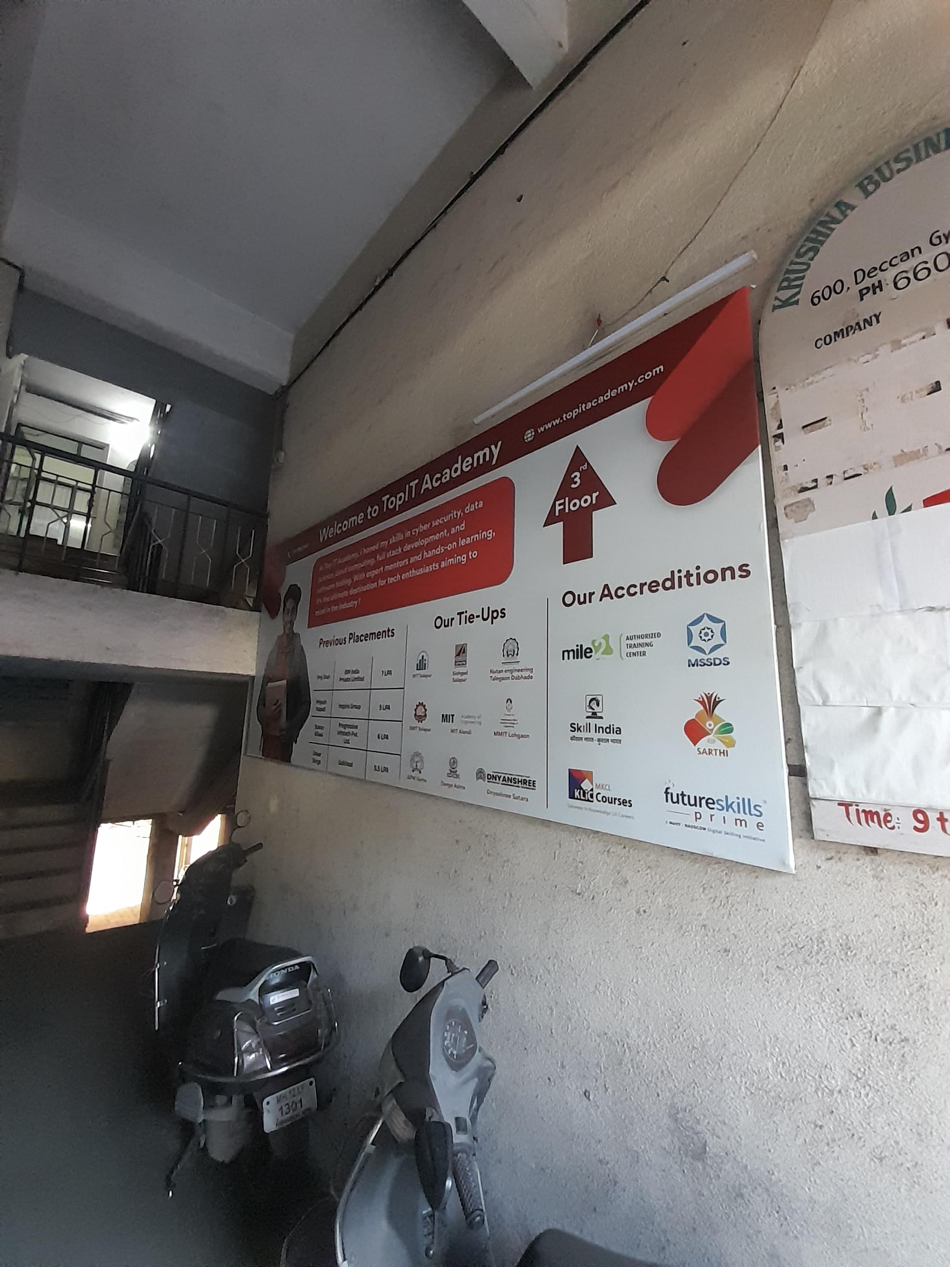 TOP IT ACADEMY Top IT Academy photo 3