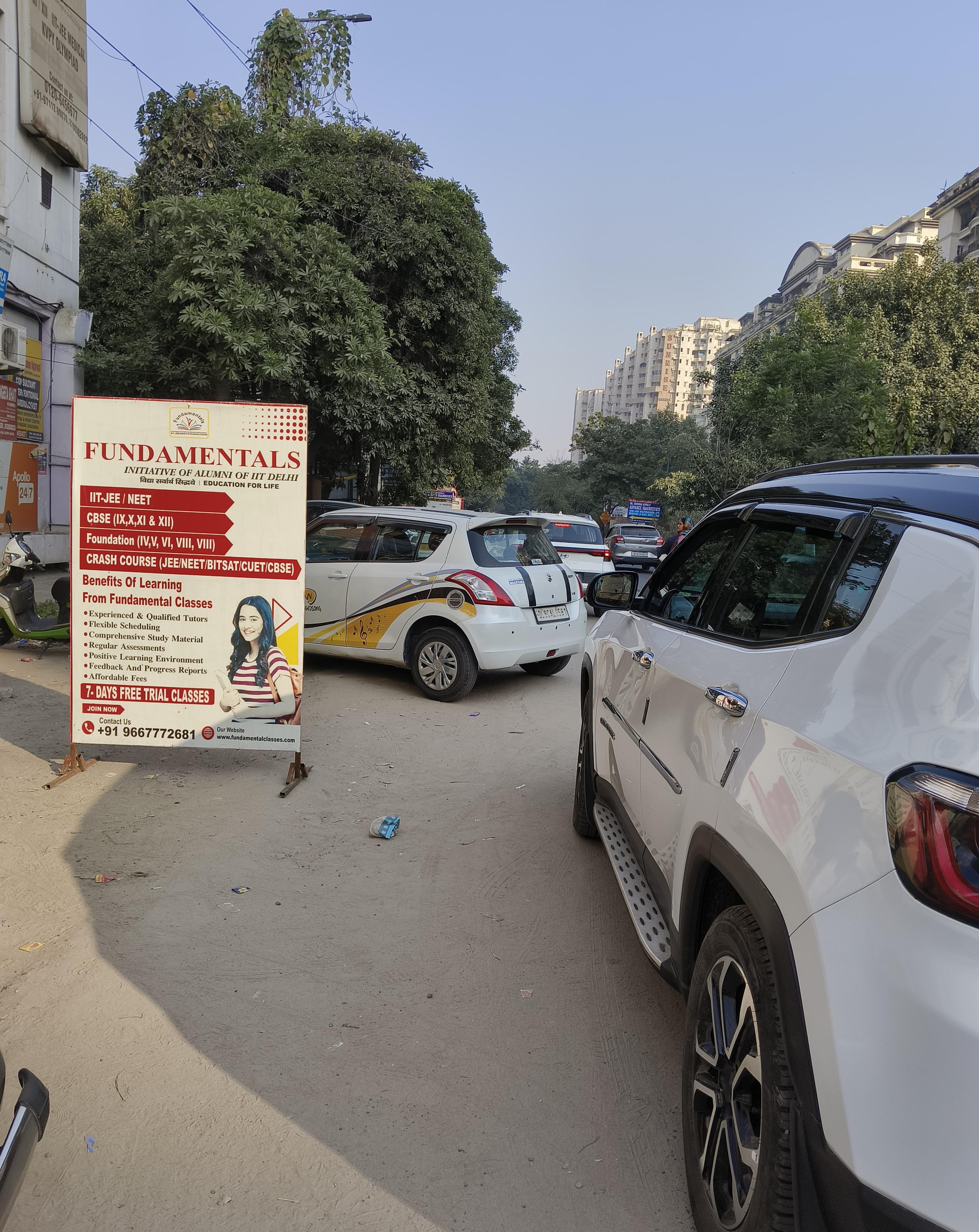 Fundamentals Classes Fundamental- Front View photo 2