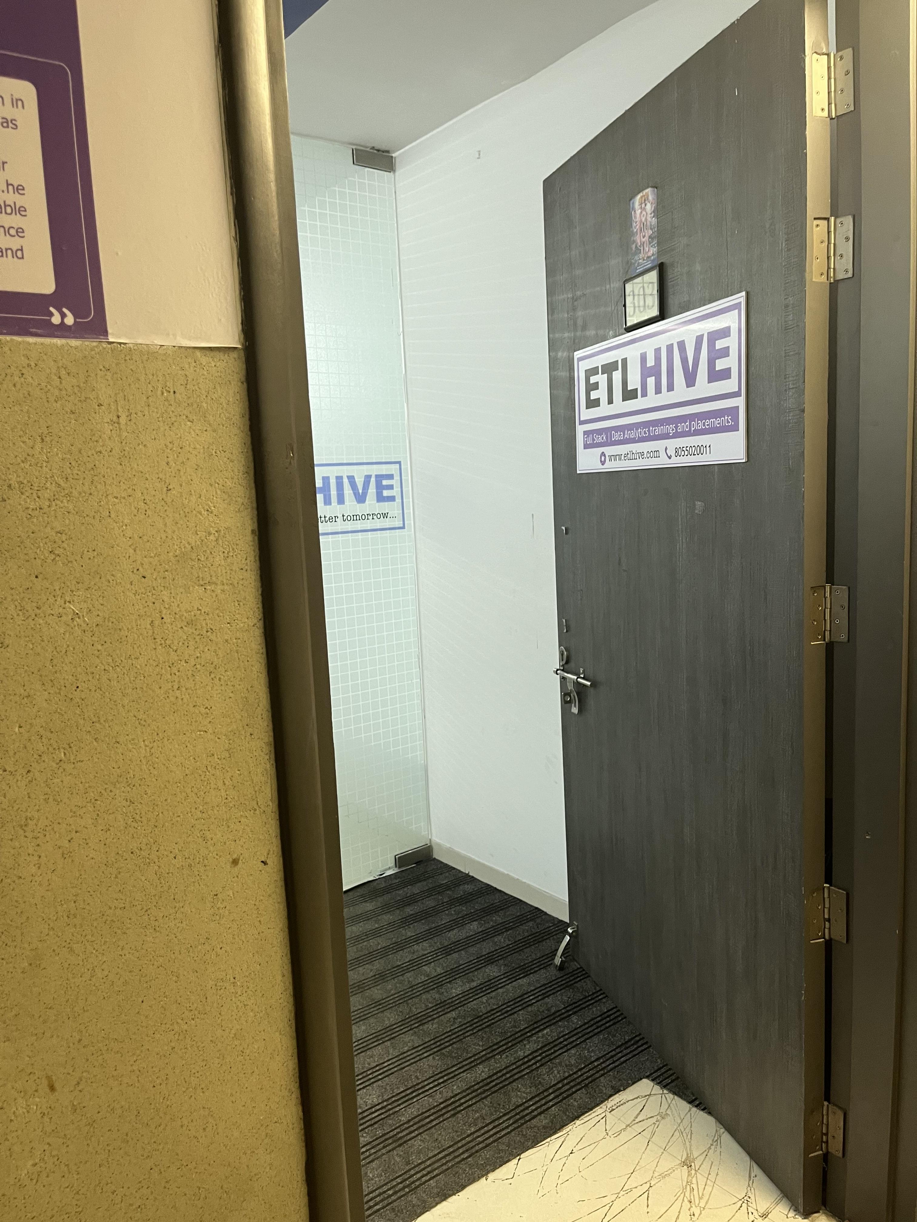 Etlhive ETLHIVE photo 4