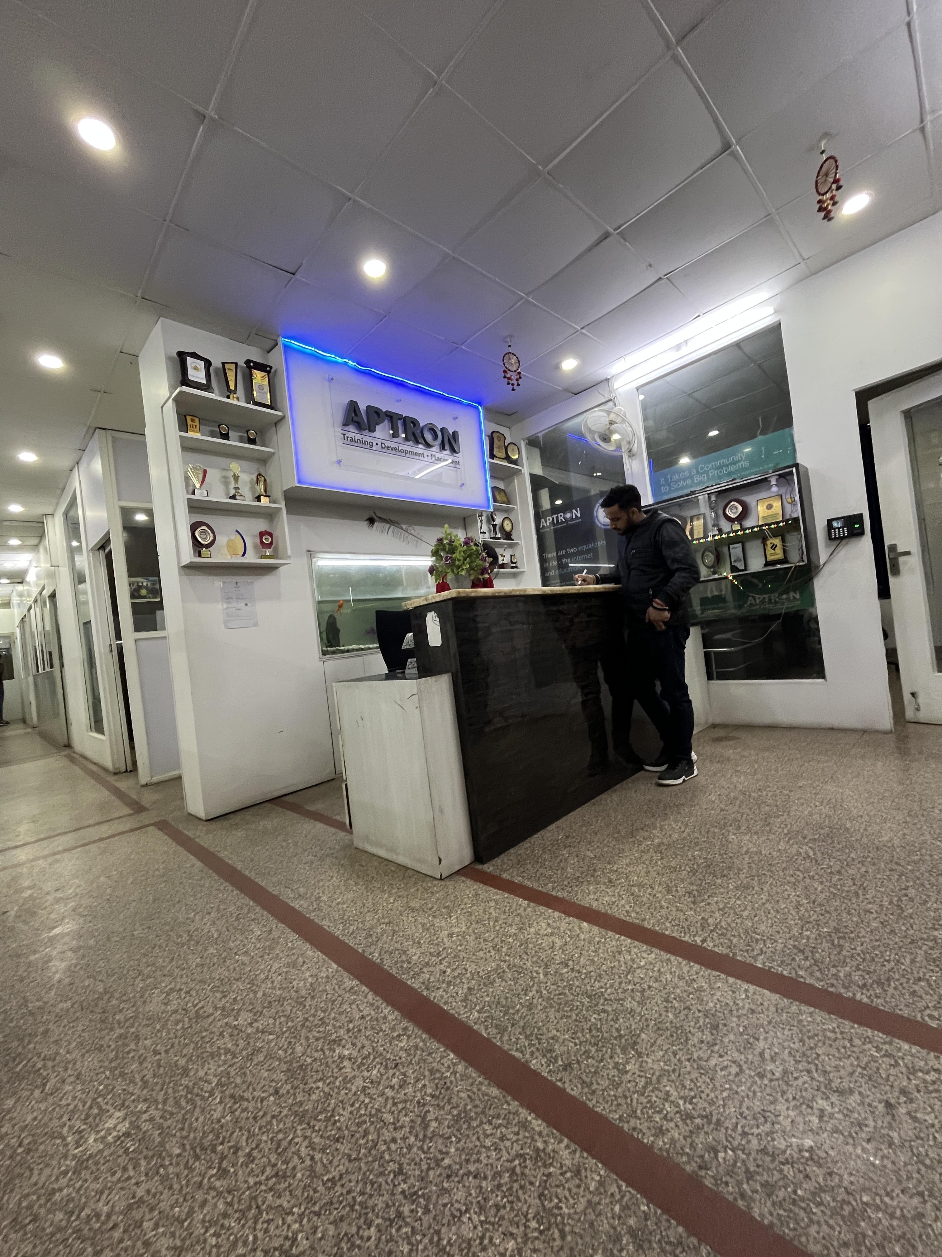 Aptron Aptron photo 6