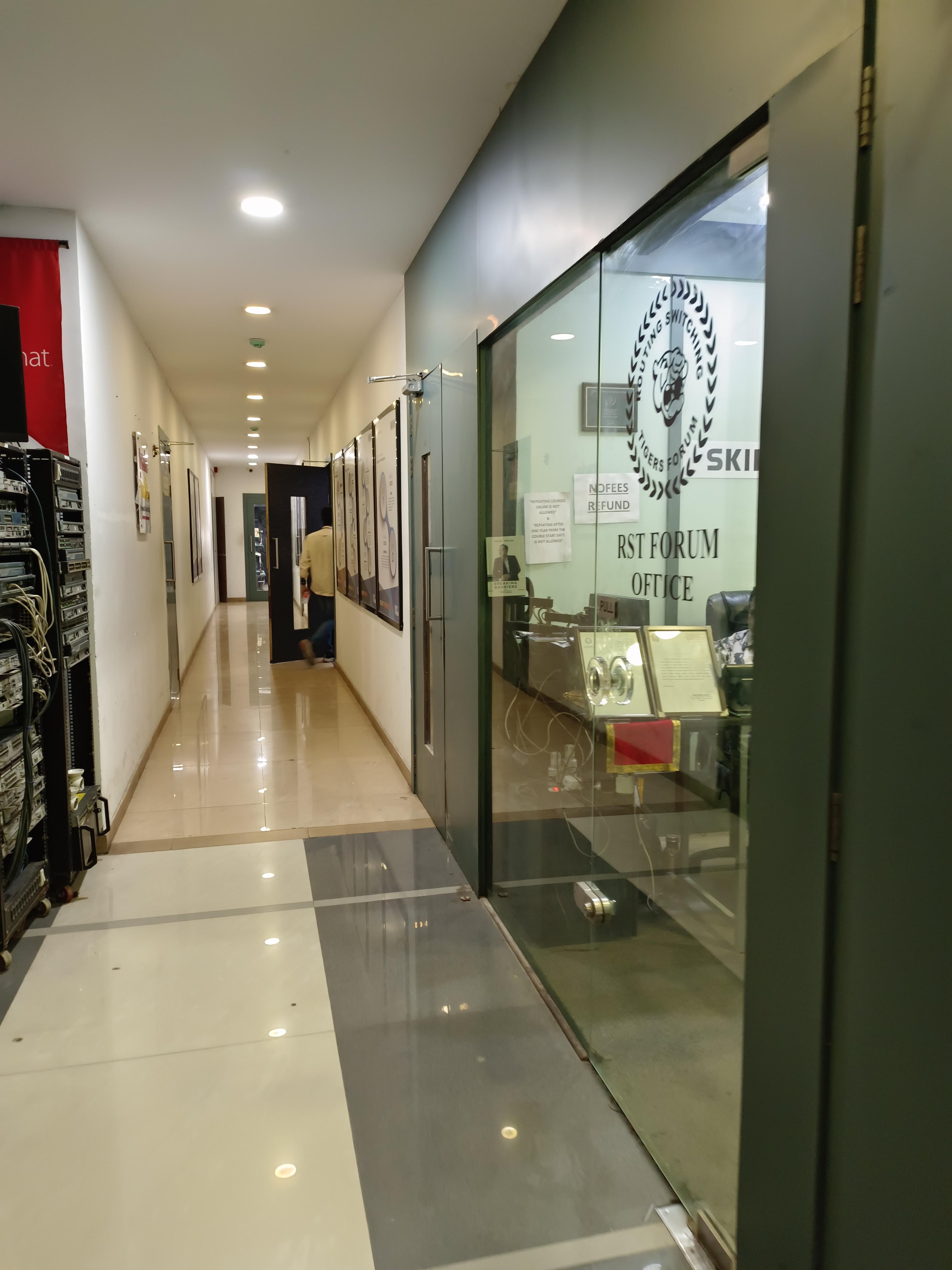 RST Forum RST Forum Dadar photo 3