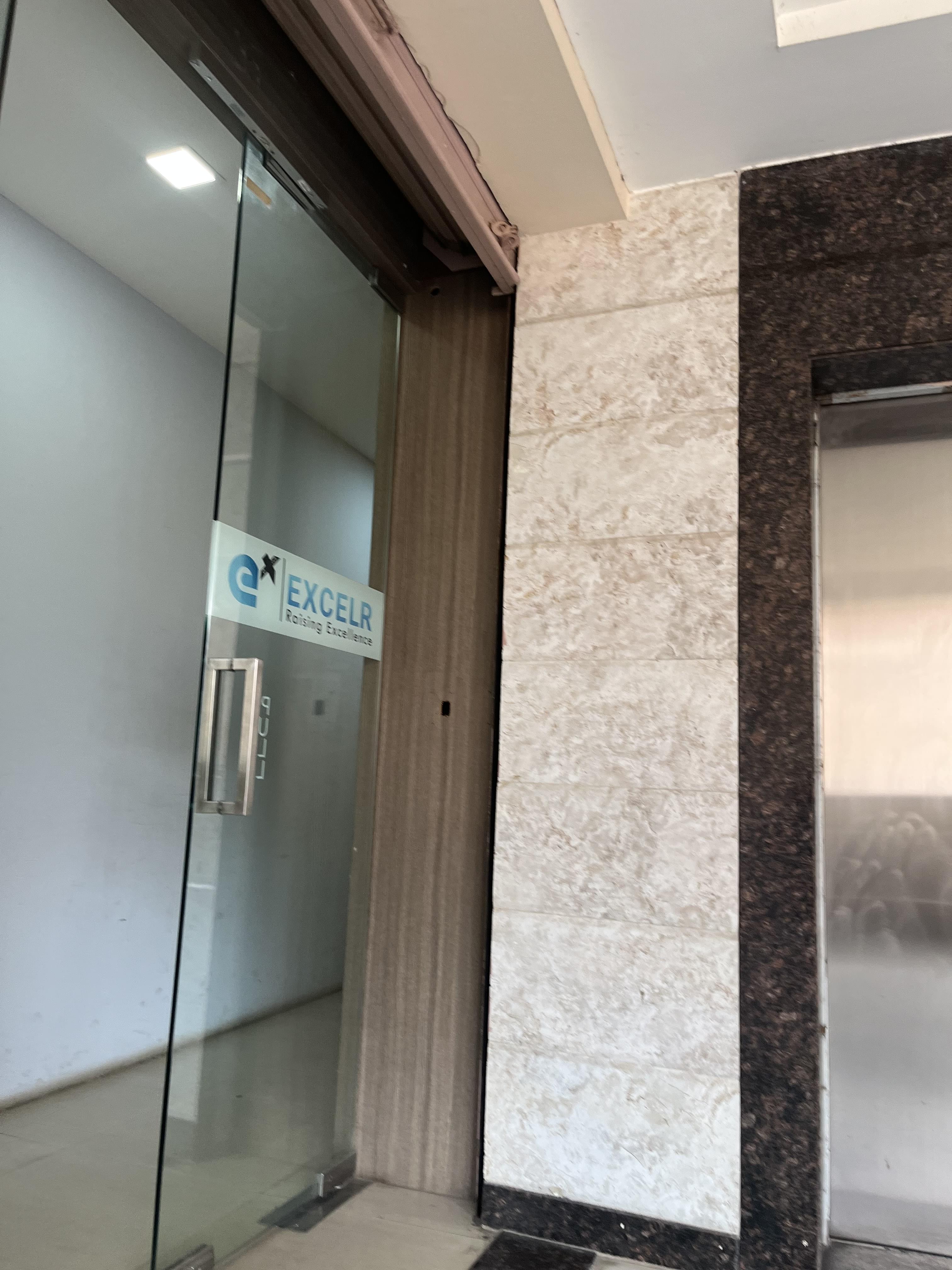 ExcelR Baner excelr baner photo 4