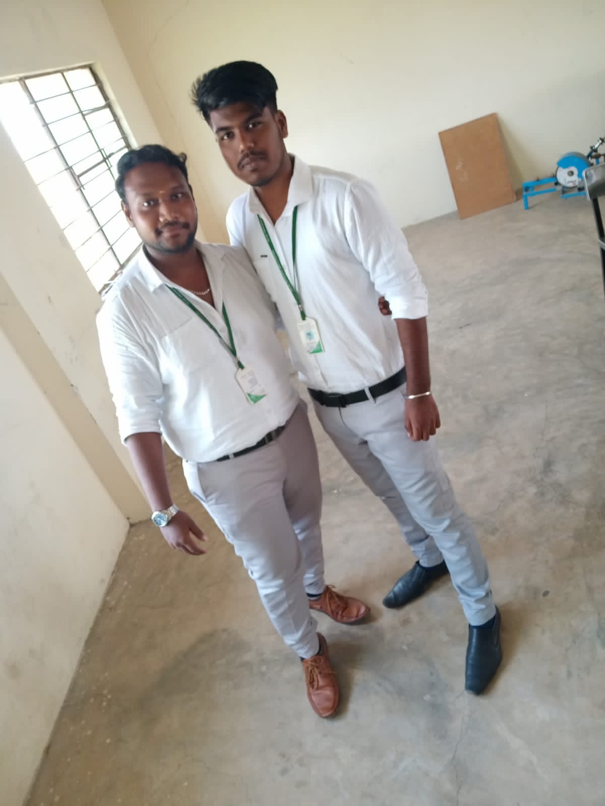 Dhivakar k
