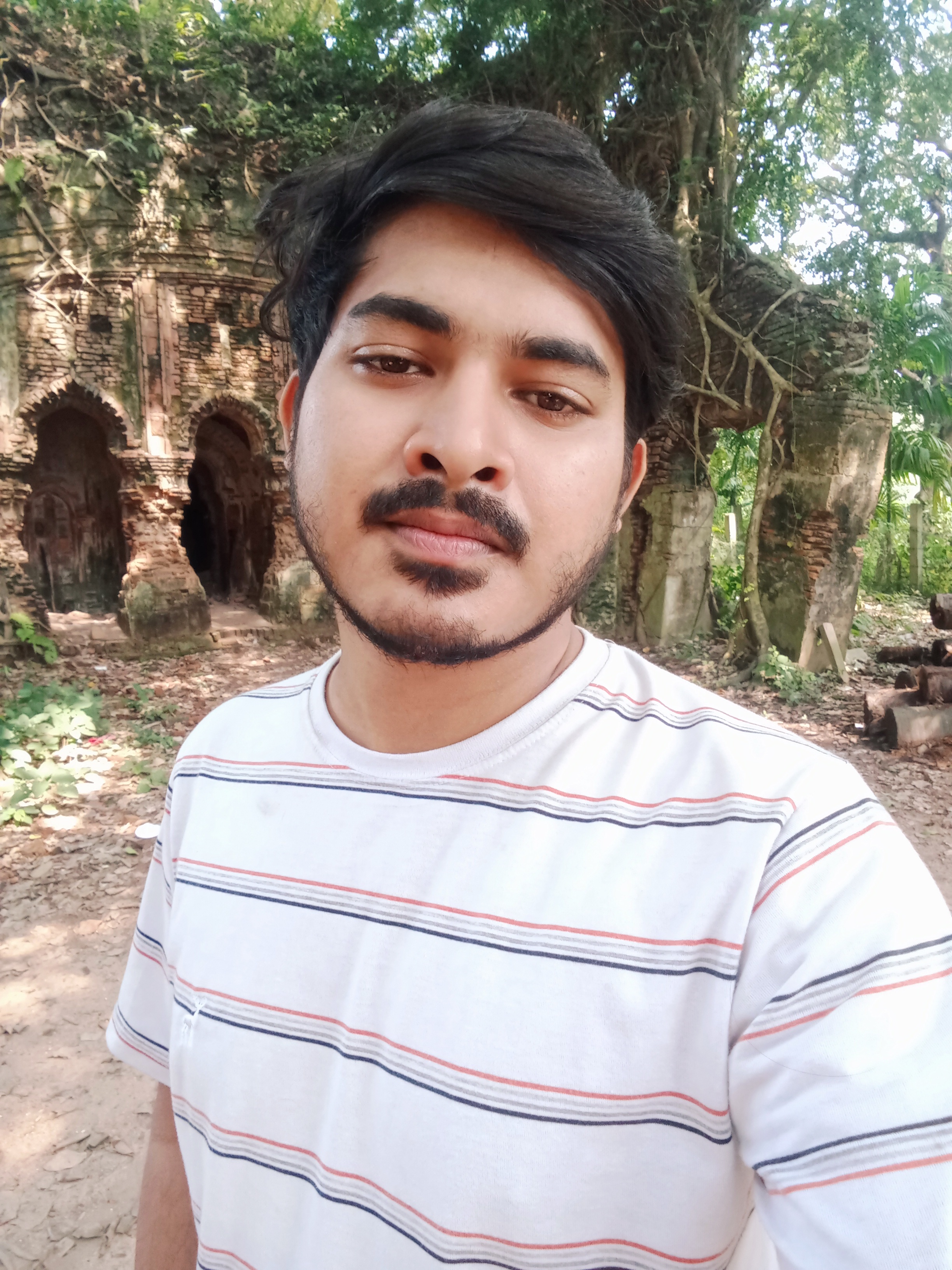 Aisan Ali Khan
