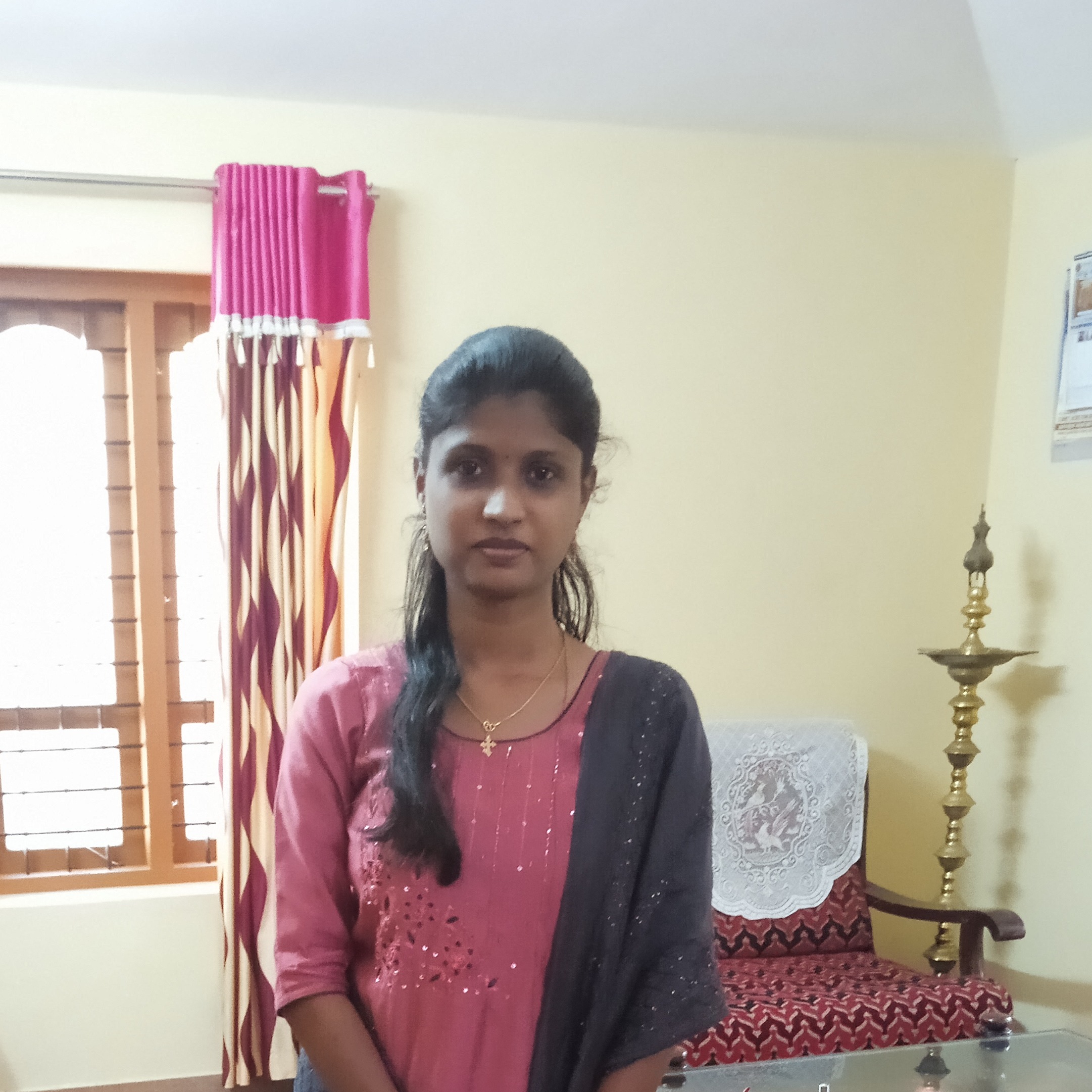 Emilin R THOMAS