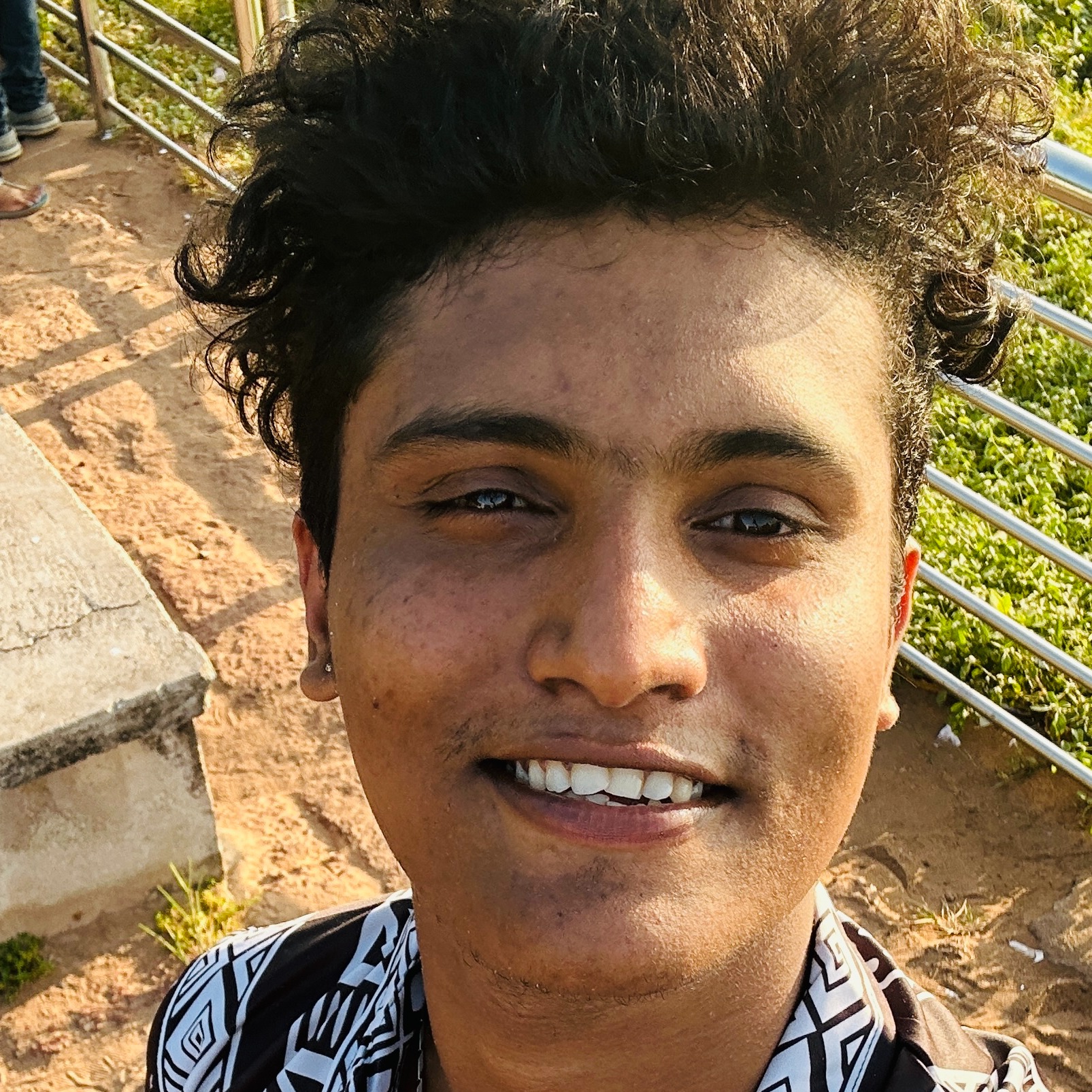 Abhimanue R