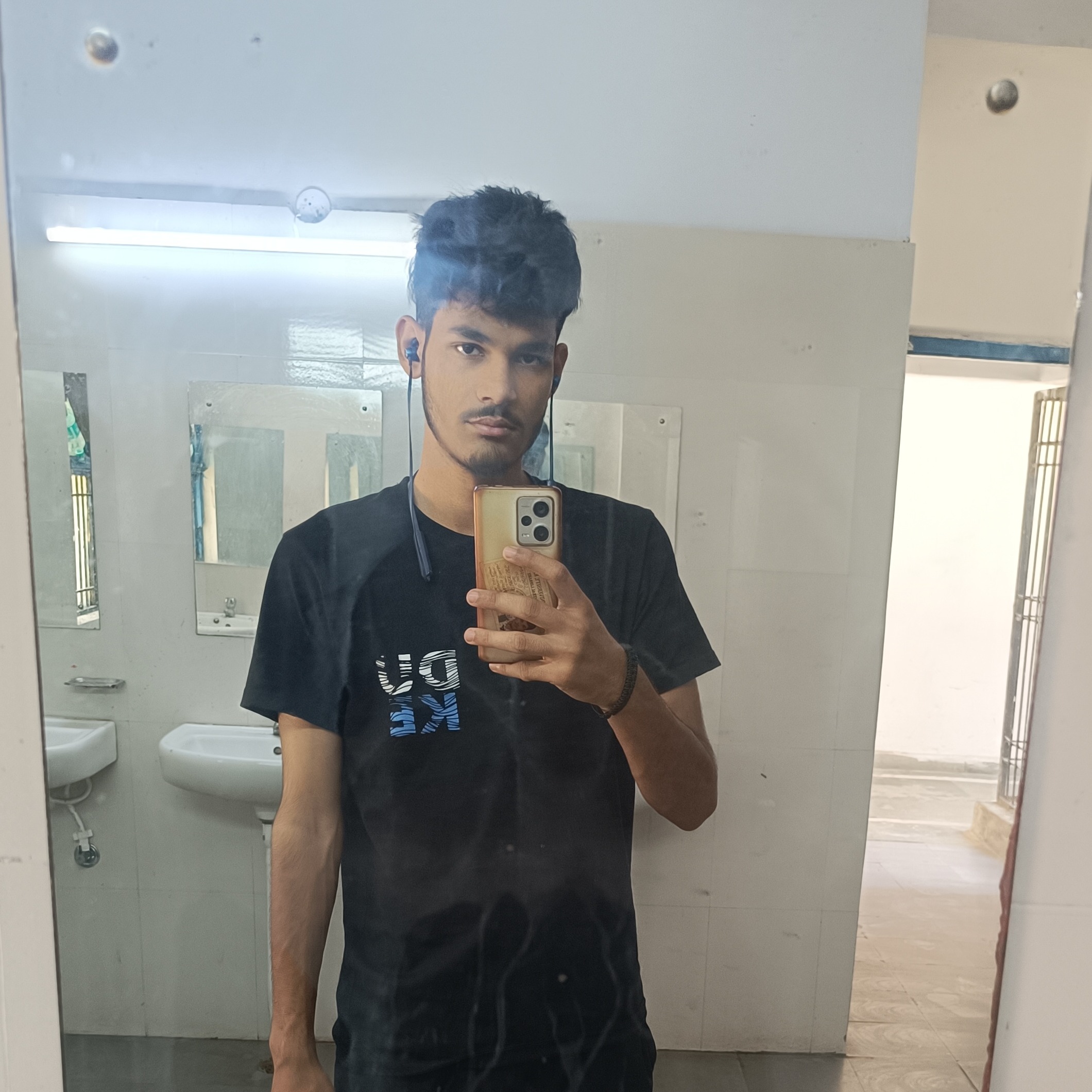 SAKSHAM