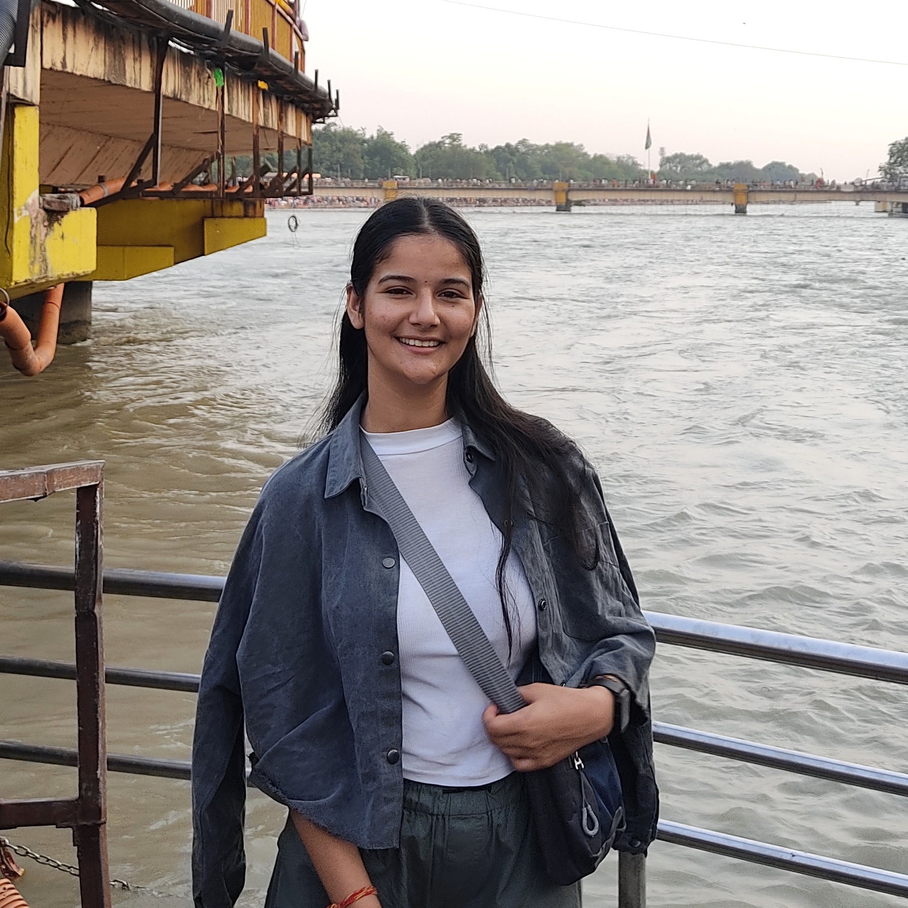 Aayushi