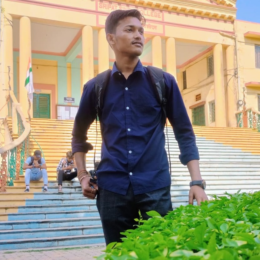 Avi Adhikari