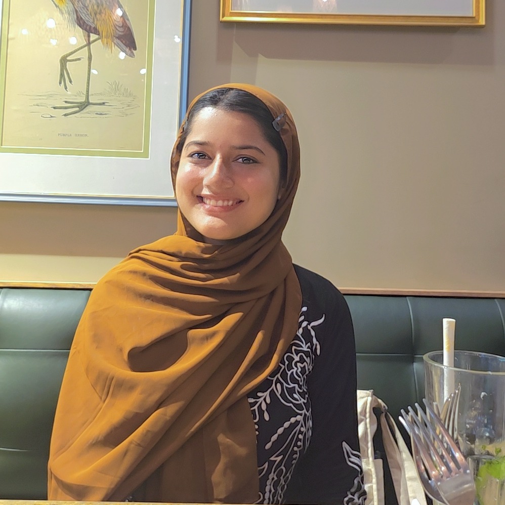 Zoya khan