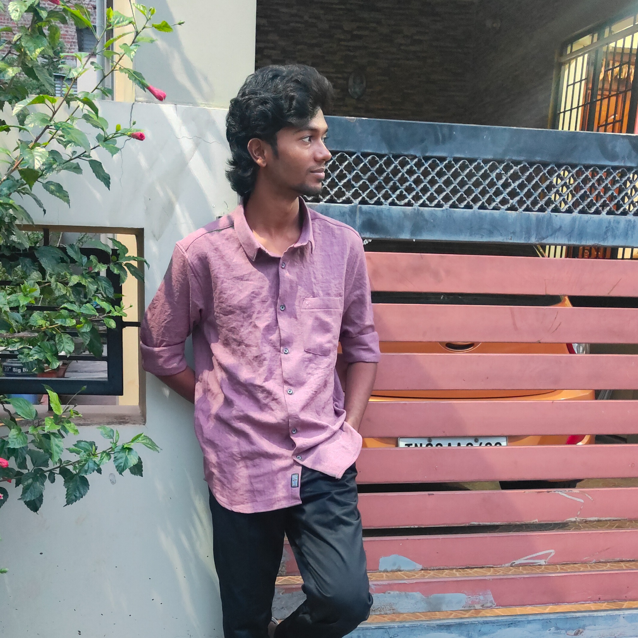 SANTHOSH V