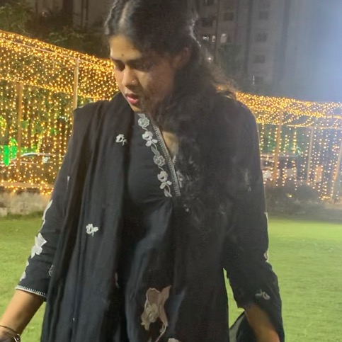 Iniya dharshini