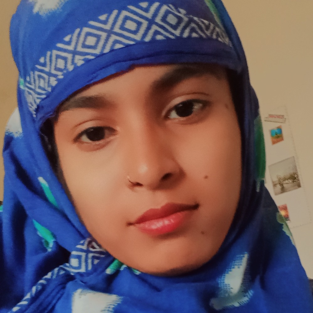 Saloni Pandey