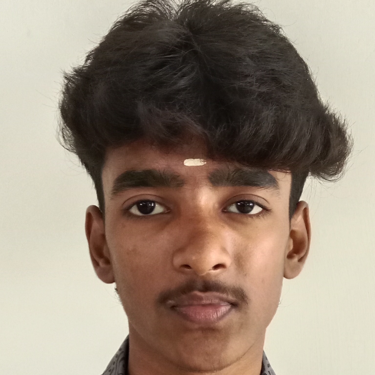 VASANTH R