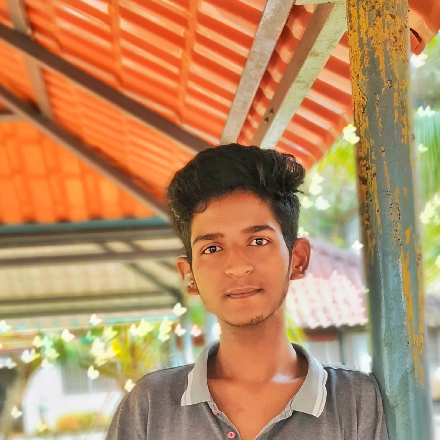 RAVILLA TEJA