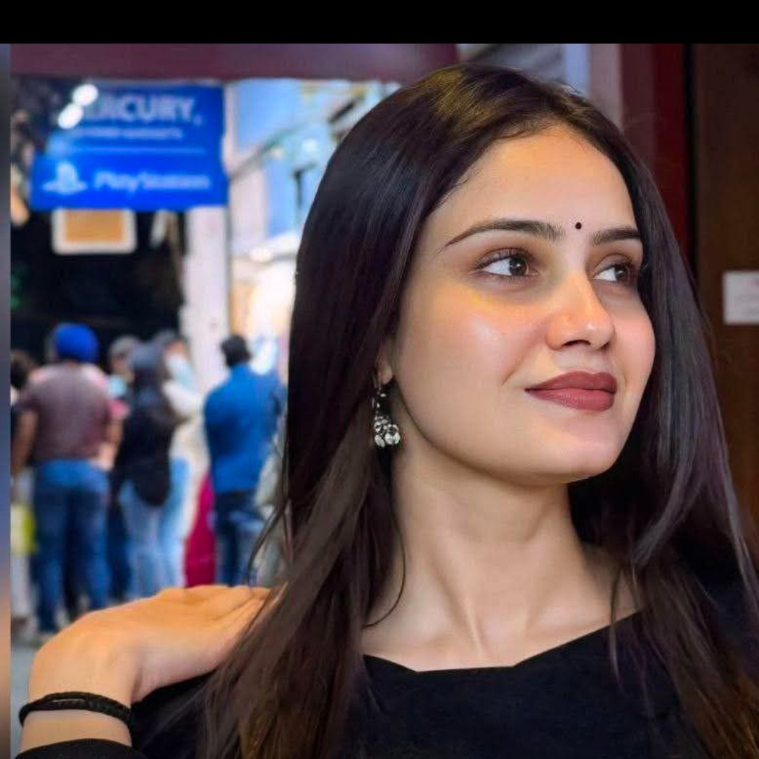 Anushka Parmar