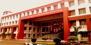 People’s Medical College (PCMS) Admission 2024: Dates, Courses, Fees, Eligibility Criteria, Selection