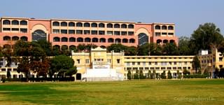 DAV College