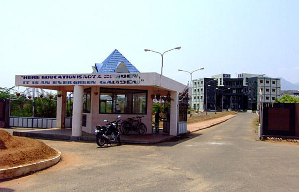 Odaiyappa College of Engineering and Technology Theni Campus photo 2
