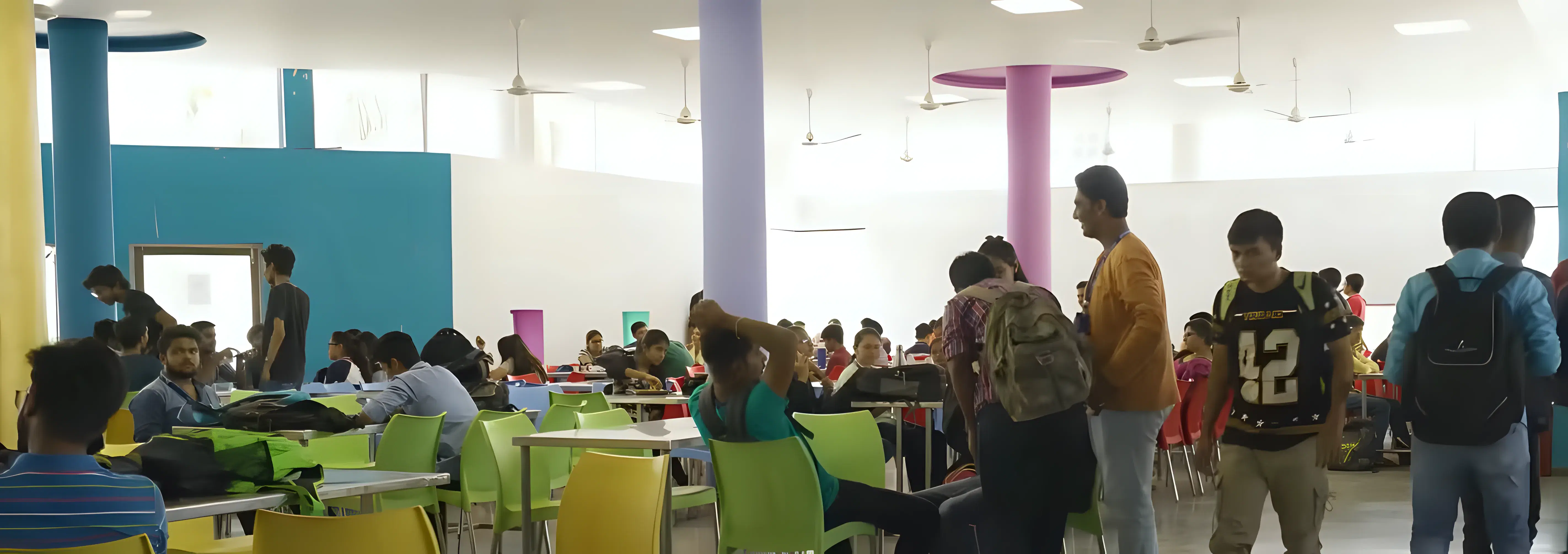 Drs. Kiran and Pallavi Patel Global University Vadodara canteen photo 1