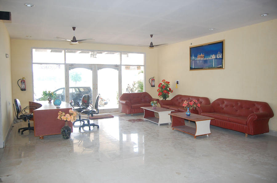 RIMT Institute of Engineering & Technology Gobindgarh campus photo 1