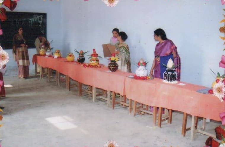 Arya Kanya Degree College Hardoi campus photo 1