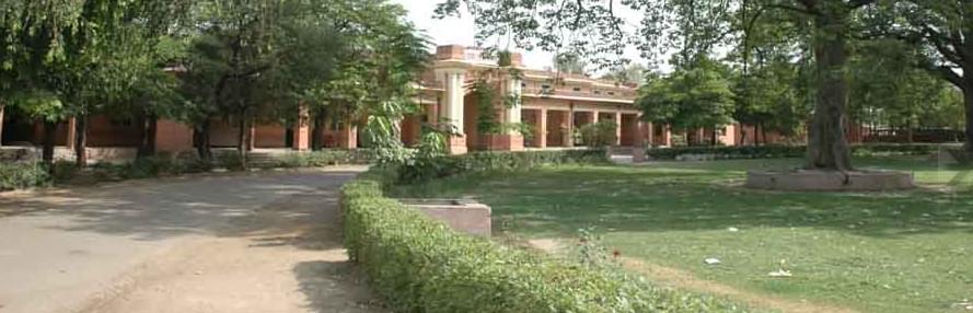 SCD Government College Ludhiana Academic Building photo 2