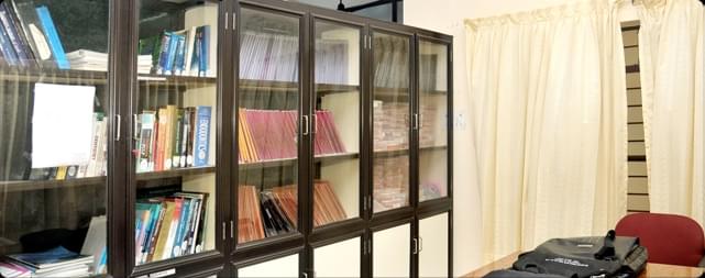 Royal Dental College Palakkad campus photo 1