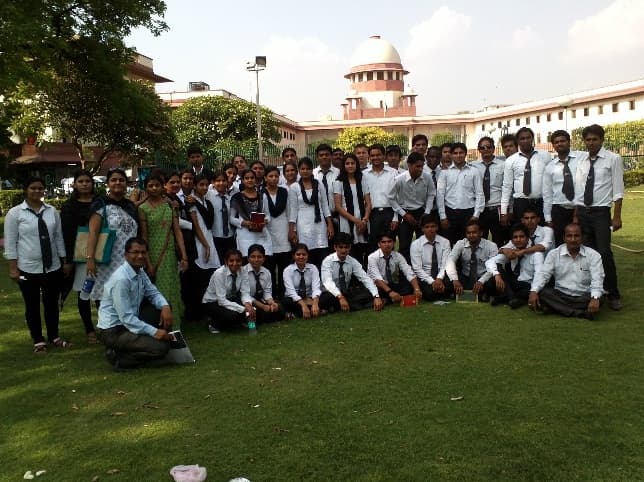 Royal College of Law Ghaziabad campus photo 1