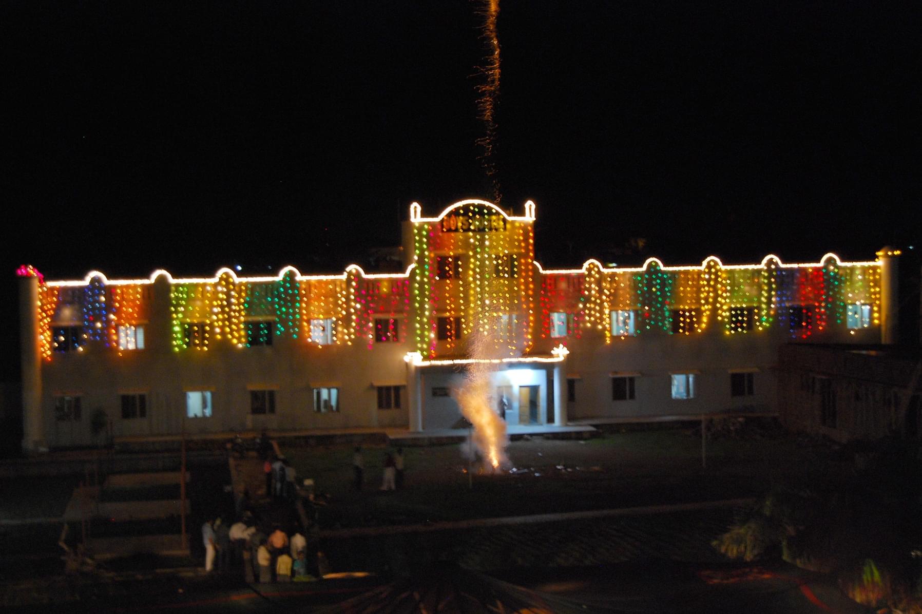 Luqman College of Pharmacy Gulbarga campus photo 2