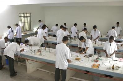 Nandha College of Pharmacy Erode Labs photo 3