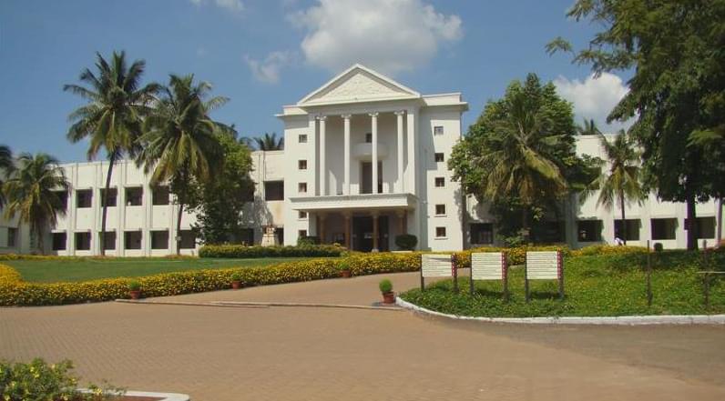 KLE Technological University Hubli campus photo 3