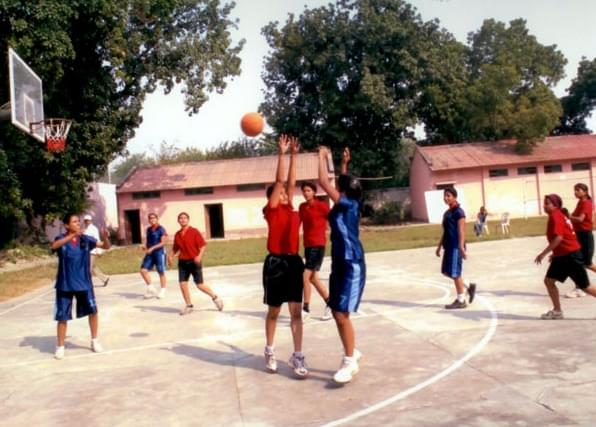 Avadh Girls' Degree College Lucknow campus photo 4